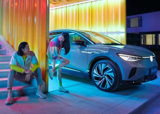 Suv کاملاً الکتریکی ID4 Crozz Pro Automobile-ev با سانروف باز برای مشاغل خانوادگی