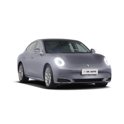 ORA Lightning Cat Limousine Electric Car 180km/h 555-705km Endurance Midsize Pure Electric