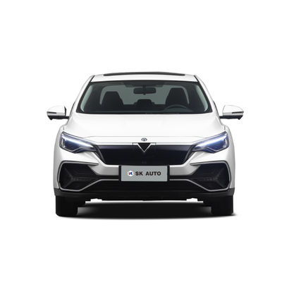 برد طولانی 420 کیلومتر اتومبیل EV Dongfeng Venucia D60EV برد طولانی 420 کیلومتر اتومبیل های برقی برای خانواده ها