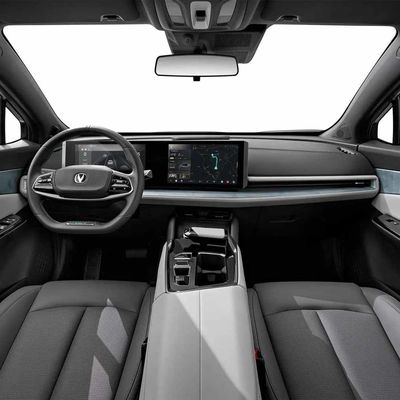 پرچمدار چانگان UNI-T 1.5T SUV فشرده موتور بنزینی حداکثر سرعت 205 کیلومتر بر ساعت دو کلاچه