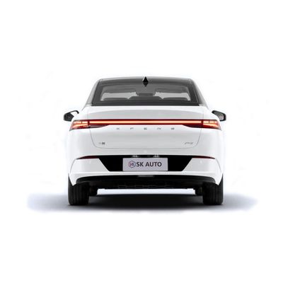 موجود است Ev Car Xiaopeng P5 کاملاً جدید 0 کیلومتری خودروهای انرژی 5 نفره برای خانواده ها