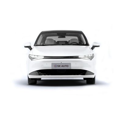 موجود است Ev Car Xiaopeng P5 کاملاً جدید 0 کیلومتری خودروهای انرژی 5 نفره برای خانواده ها