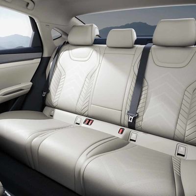 BYD Qin L خودرو انرژی جدید Byd Qin L Phev Sedan 80KM 120 KM Ev Range Byd Qin L خودرو هیبریدی