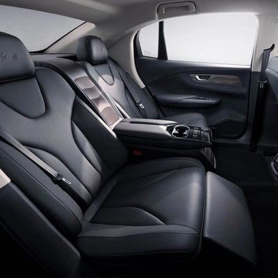 HongQi EQM5 EV Car 431km Pure Electric 5 Sean Car Medium Speed ​​High Hongqi New Energy Sedan