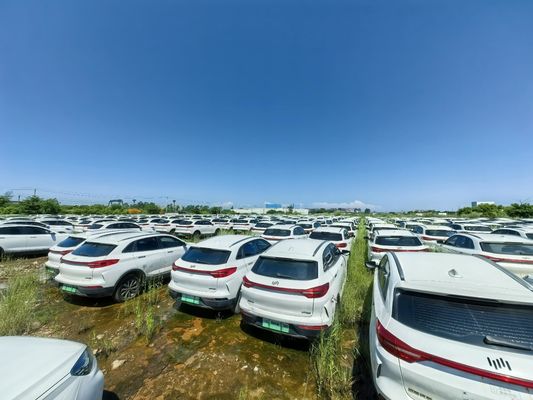 استفاده شده برد 400km 160kW SUV الکتریکی Weltmeister ماشین دست دوم حالت خوب کم مایل سیاه