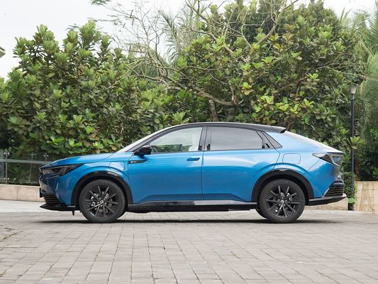 2025 هوندا eNP2 شارژ سریع اتومبیل الکتریکی EV 545km Range 4787mm طول و قدرت سازگار با محیط زیست