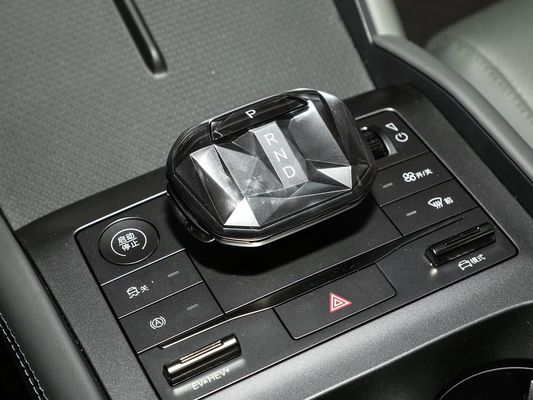 545 کيلومتر برد خالص الکتريکي و رانندگي عقب براي رانندگي ماشين BYD EV 2025 مدل جديد شارژ سريع ماشين براي خانواده