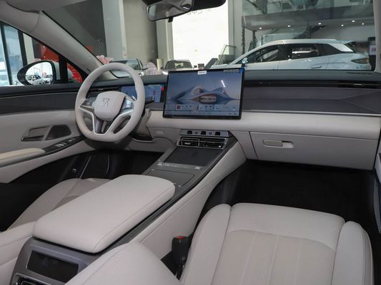 2025 خودرو الکتریکی قدرتمند هان L BYD با حداکثر قدرت 500 KW و فرمان چرم 1000 ولت ولتاژ بالا شارژ سریع
