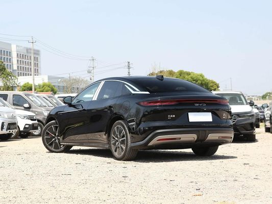 مدل خودرو 601km محدوده 83.2kWh ظرفیت باتری AWD شارژ سریع سقف خورشیدی ساختار ولتاژ بالا راحت برای خانواده