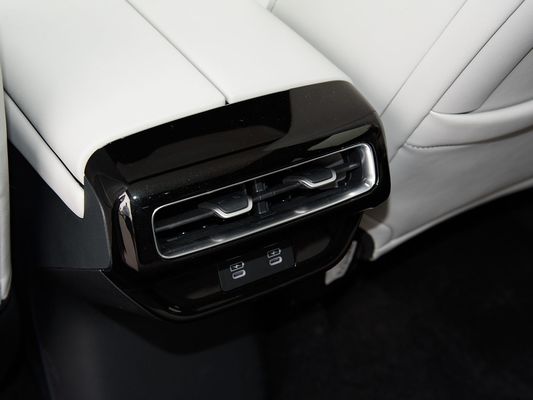 350kW قدرت موتور SUV کاملا الکتریکی هوندا S7 برد طولانی 650km شارژ سریع EV جدید فروش داغ با سقف خورشیدی برای خانواده