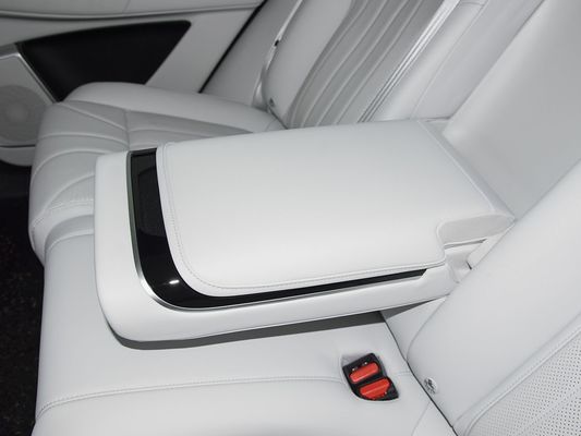2025 Xpeng G9 SUV کاملا الکتریکی 93.1kWh ظرفیت باتری 423kW حداکثر قدرت موتور 680 کیلومتر برد طولانی و شارژ سریع با سقف خورشیدی