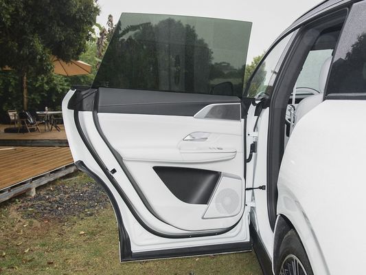2025 Xpeng G9 SUV کاملا الکتریکی 93.1kWh ظرفیت باتری 423kW حداکثر قدرت موتور 680 کیلومتر برد طولانی و شارژ سریع با سقف خورشیدی