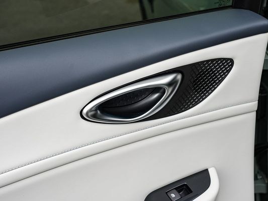 2025 BYD مهر خودرو الکتریکی 06GT زمان شارژ سریع 0.33 ساعت و عملکرد برد طولانی 550 کیلومتر باتری بزرگ با سقف خورشیدی برای خانواده