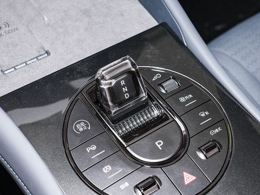 2025 BYD مهر خودرو الکتریکی 06GT زمان شارژ سریع 0.33 ساعت و عملکرد برد طولانی 550 کیلومتر باتری بزرگ با سقف خورشیدی برای خانواده