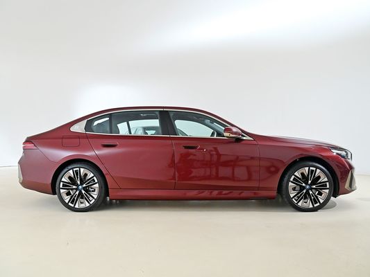 2025 BMW I5 خودروهای الکتریکی لوکس عملکرد خوب xDrive برد طولانی 651KM شارژ سریع EV مدل جدید سدان با سقف خورشید BMW سری 5